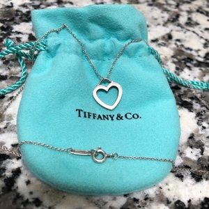 Tiffany & Co Heart Pendant Necklace ❤️